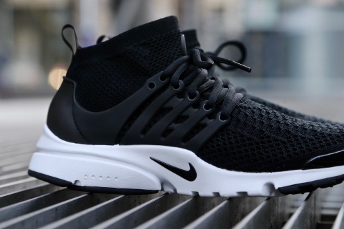 Nike W Air Presto Ultra Flyknit - Black / Black