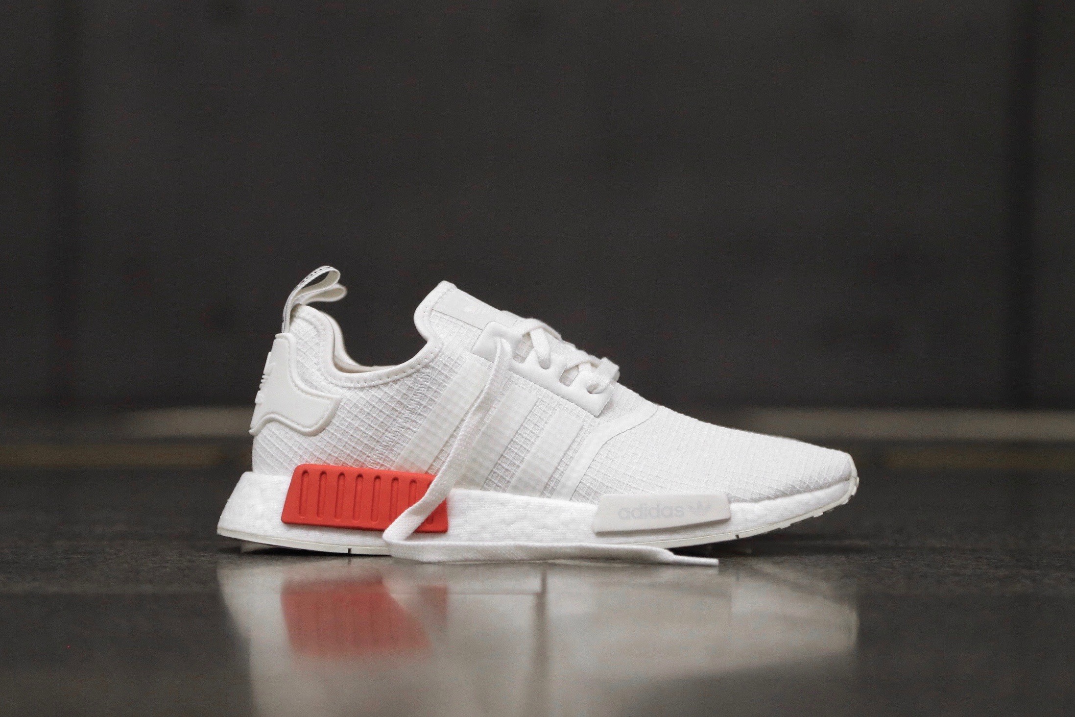 adidas nmd r1 off white lush red