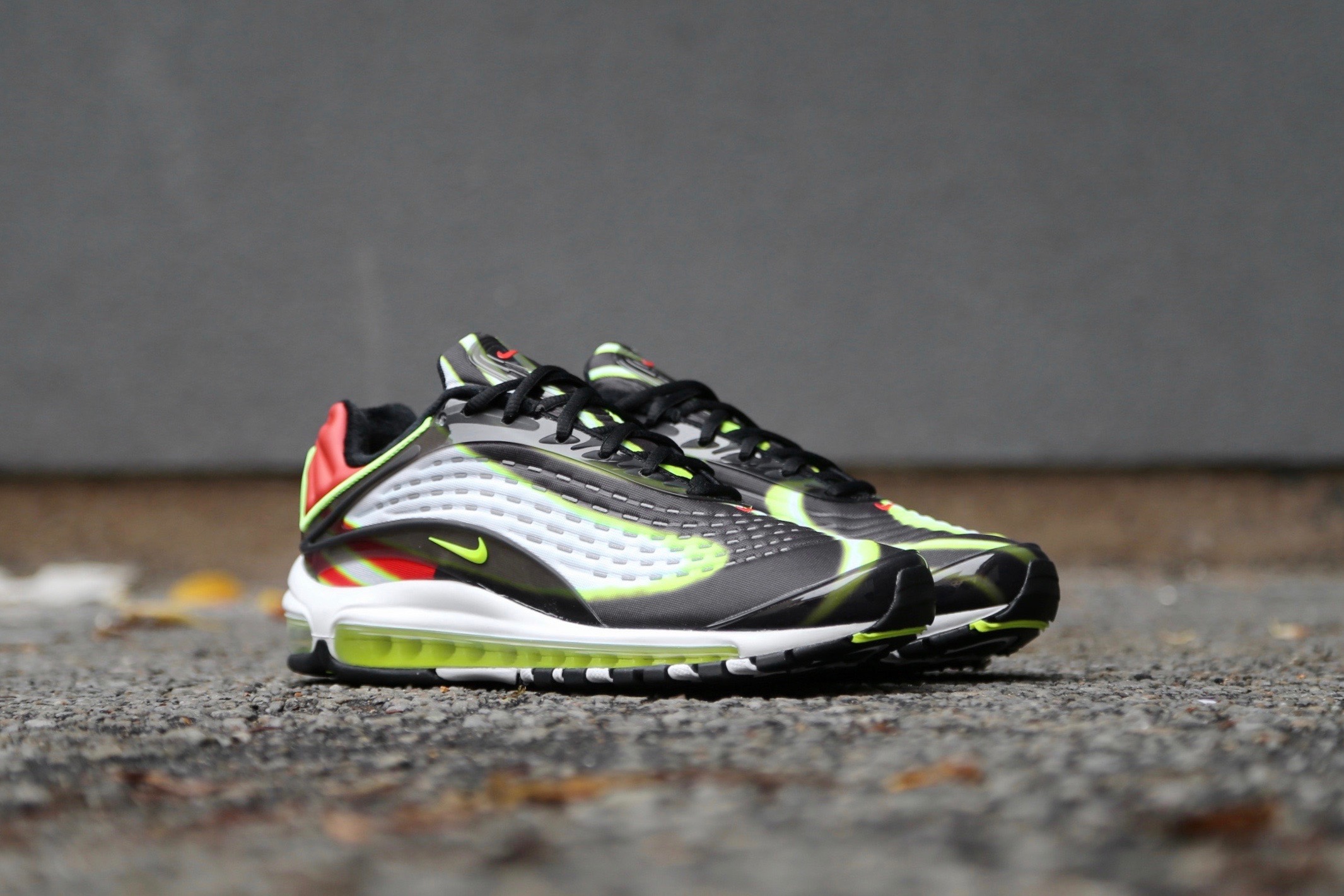 Nike Air Max Deluxe – Black / Habanero Red / White / Volt – STASP